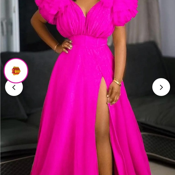 Stunning statement plus size hot pink party dress size 3X. Statement shoulders - Picture 4 of 6